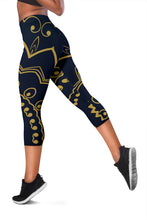 Load image into Gallery viewer, Mandala Design Capris Leggings