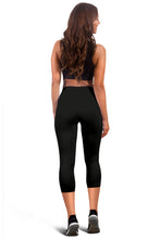 Load image into Gallery viewer, Women's Paw Print Capris