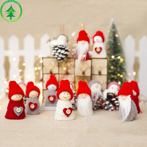 New Christmas Decoration Creative Wood Doll Doll Pine Cone Pendant Mini Doll Charm